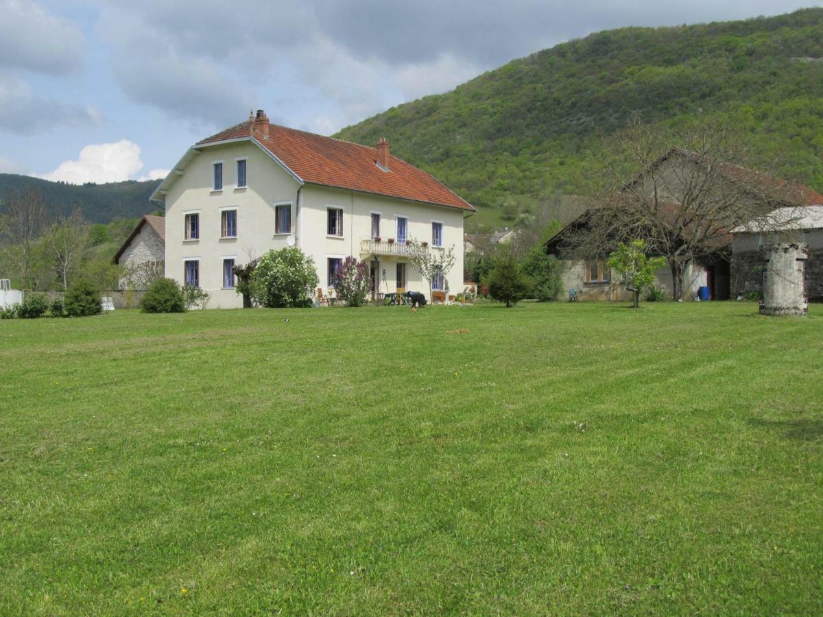 Goute La Vie Bed and Breakfast Marchamp Εξωτερικό φωτογραφία