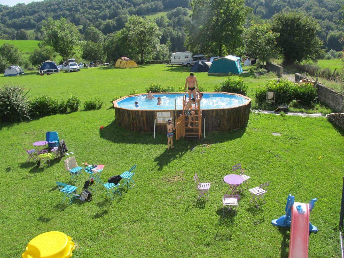 Goute La Vie Bed and Breakfast Marchamp Εξωτερικό φωτογραφία