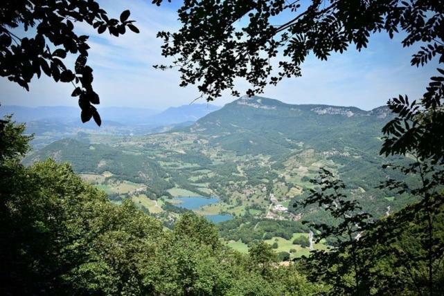 Goute La Vie Bed and Breakfast Marchamp Εξωτερικό φωτογραφία